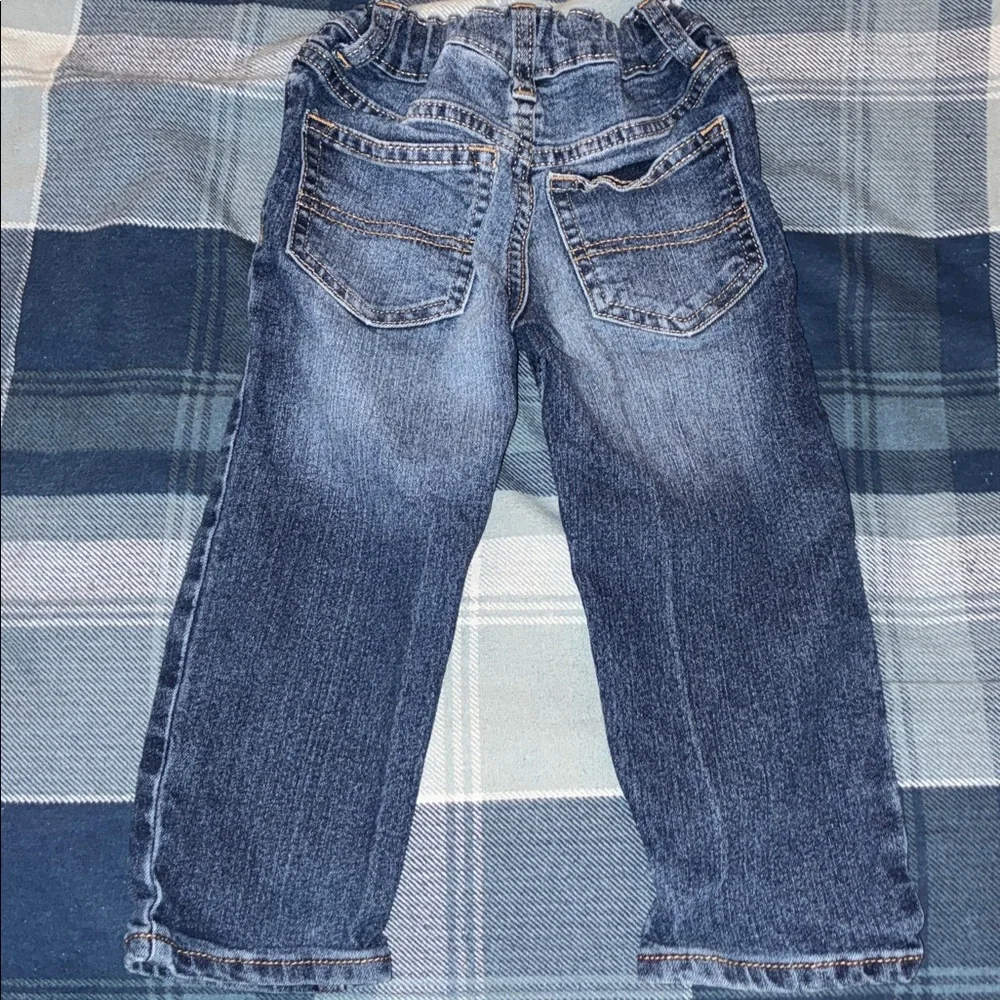 Kids OshKosh B’gosh Jeans - Picture 3 of 7